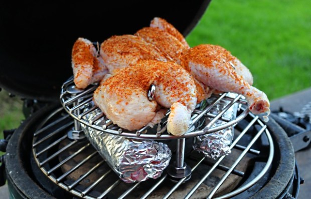 Cooking sweetcorn underneath the chicken