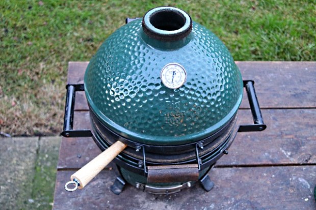 Wok placed in the Egg with the dome closed