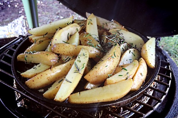 Potato wedges cooking in a Minimax ...