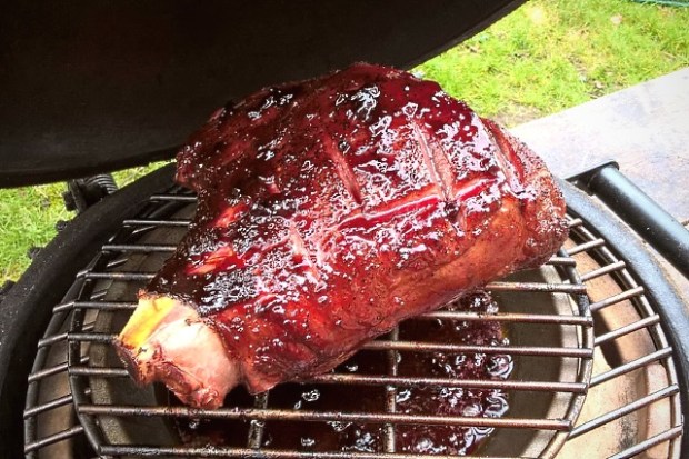 Roast leg of mutton with a cinnamon and huckleberry glaze