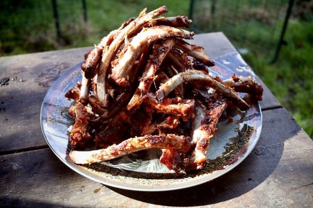 The team approved of the ribs